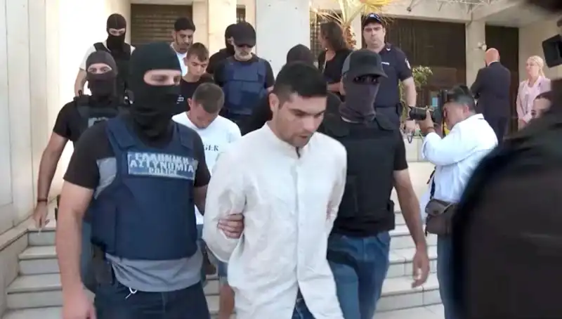 Atina'da Korkunç Cinayet: Öldürülen Profesörün Eski Eşi ve 5 Kişi Gözaltına Alındı