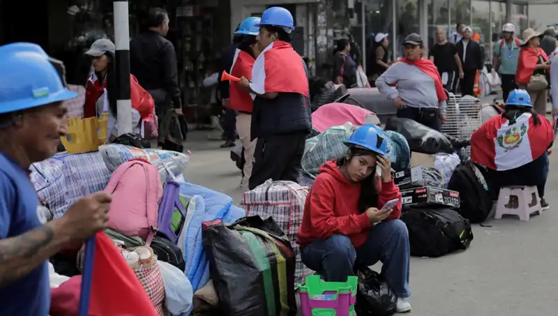 Peru'da Madenciler Sokakları Terk Etmiyor: Protestoların Nedeni Ne?