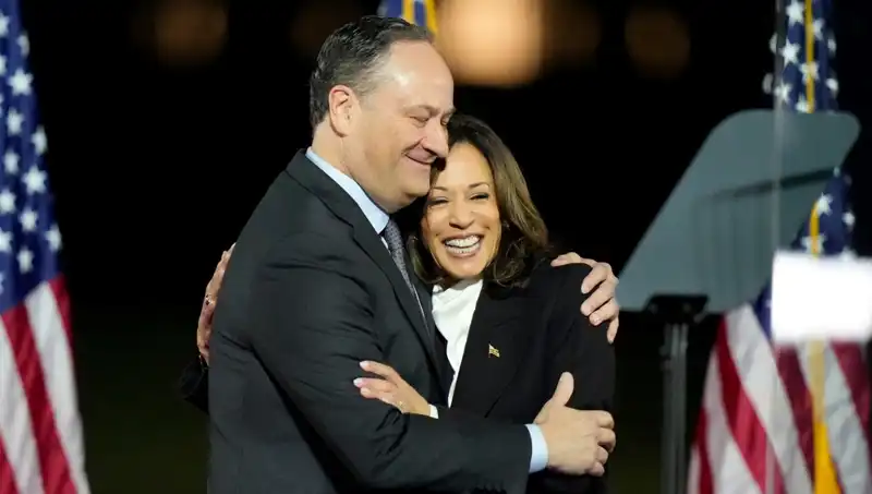 Trump, Kamala Harris'in Eşini Neden Kovdu? İşte Tüm Detaylar!