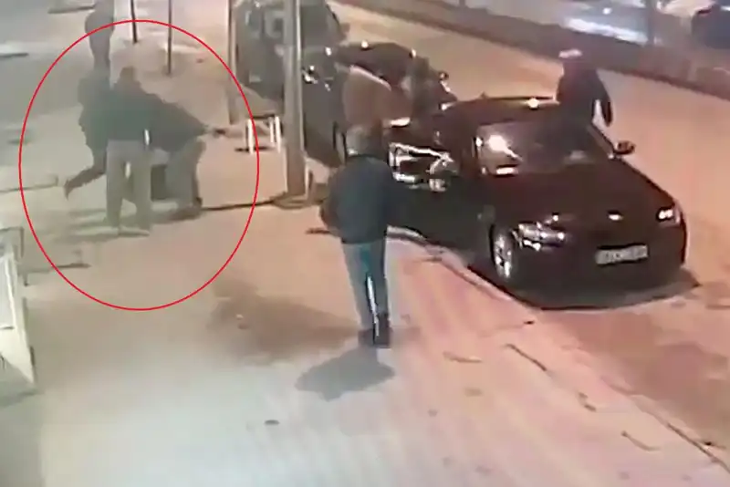 Park Yeri Kavgası: Bacak Kıran Saldırganlar Güvenlik Kamerasında