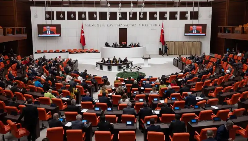 Türkiye'de 10. Yargı Paketi Meclis'ten Geçti: Değişiklikler Neler?