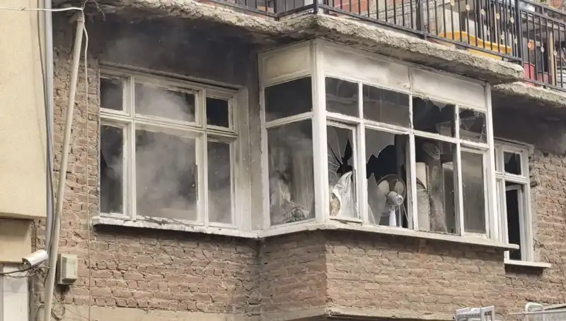 Bursa'da 2 Katlı Evin Alev Alev Yanışı İhbarlarla Çıldırtmıştı