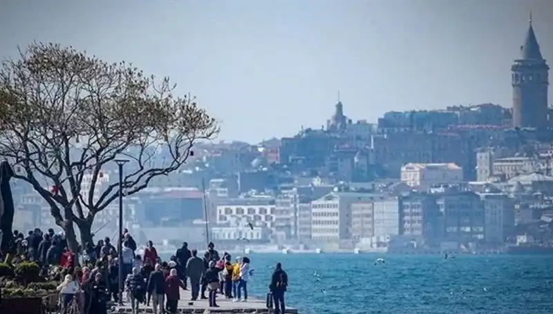 Bayramda Meteoroloji'den Yağmur ve Sıcaklık Uyarısı: Neler Beklenmeli?