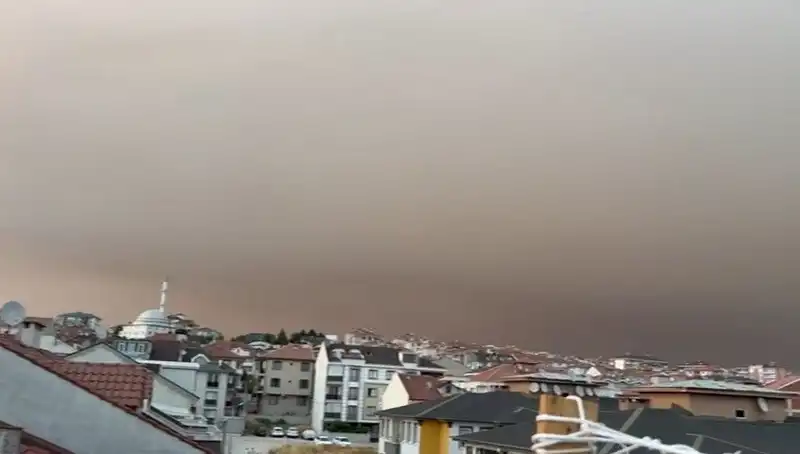Bursalıların Dikkatine: Kül Yağmuru Tehdidi Kapıda, Önleminizi Alın!