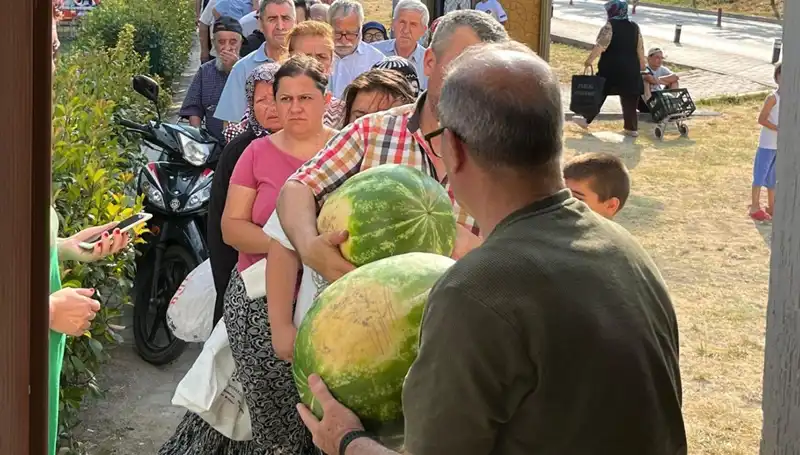 Tarım Sezonunda Şok Gelişme: Hasat Ürünleri Bedava Dağıtıldı!
