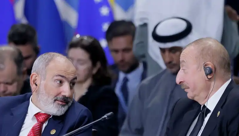 Aliyev ve Paşinyan, Barış Görüşmeleri İçin Kapanan Kapıları Aralıyor