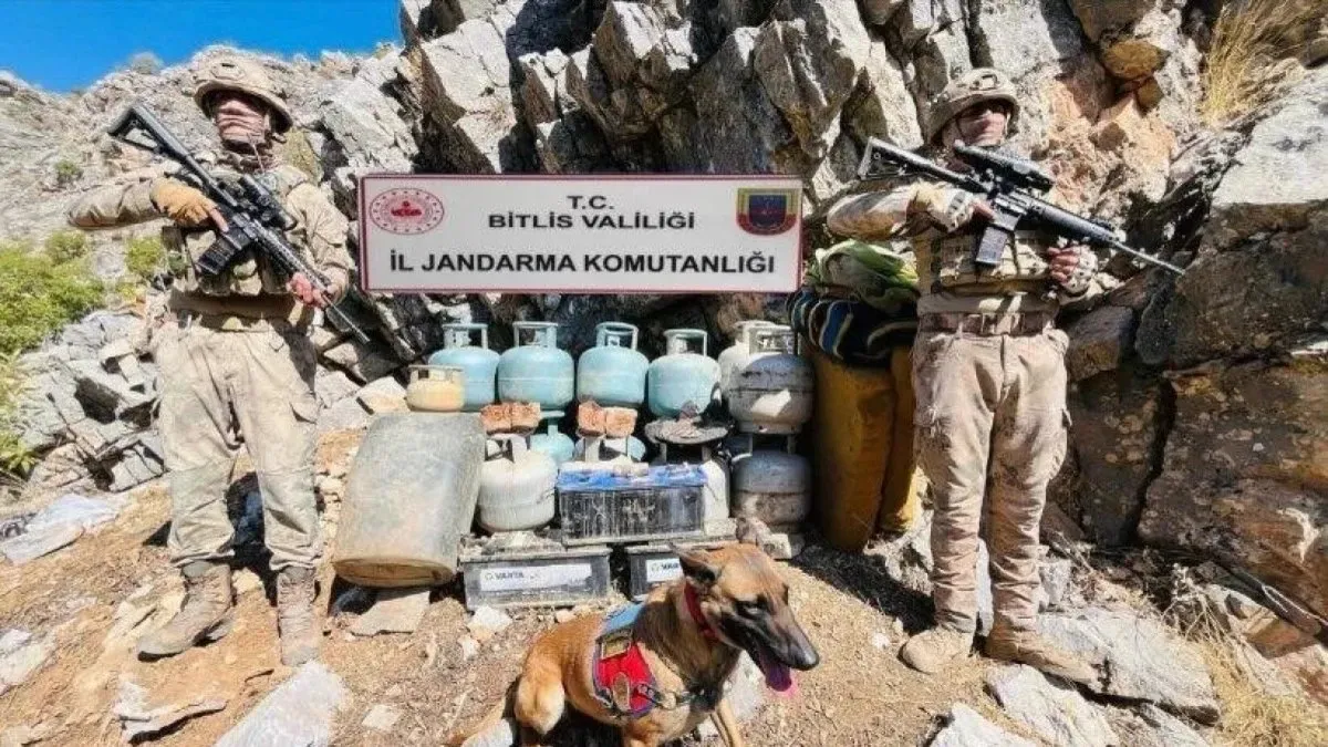 Bitlis Kırsalında PKK’ya Büyük Darbe: Yaşam Malzemeleri Ele Geçirildi
