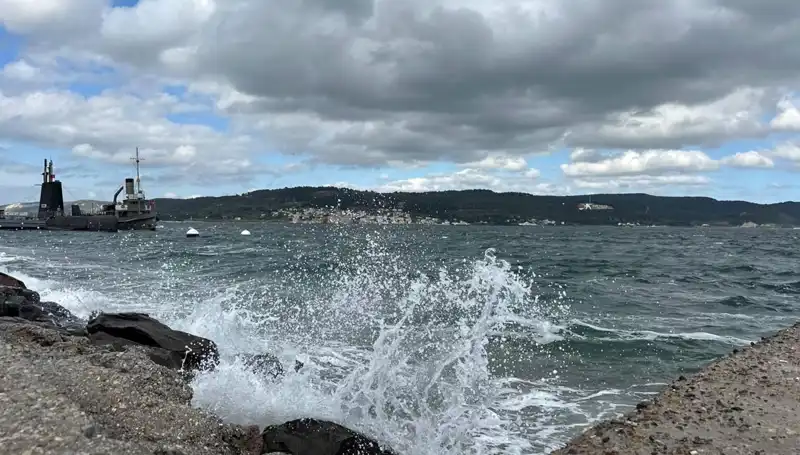 Beykoz Sahillerinde Denize Girmek Yasaklandı: Su Analizleri Korkutucu Sonuçlar Verdi