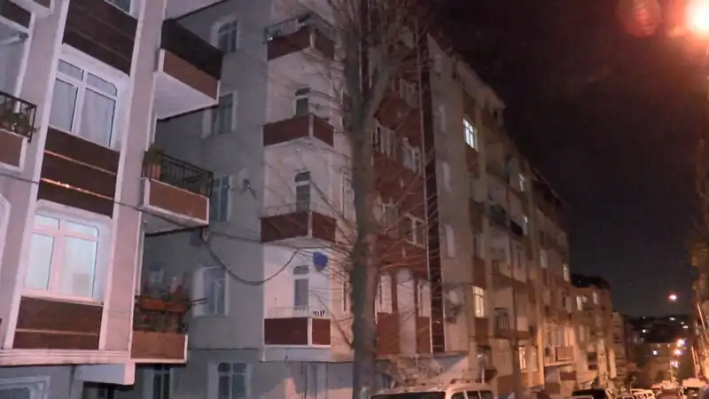 Altı Katlı Apartmanda Panik: Kolonlardan Gelen Sesler Mahalleyi Sarstı