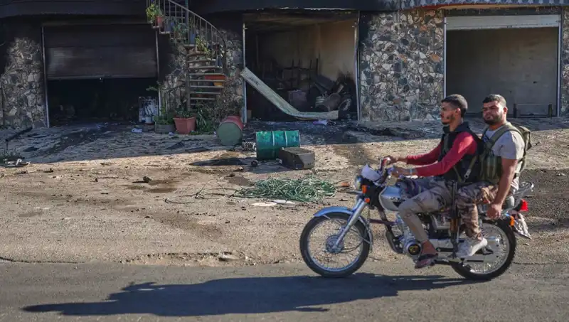 Süveyda’da Gerginlik Tırmanıyor: Polis Güçleri Kent Merkezini Çevreliyor