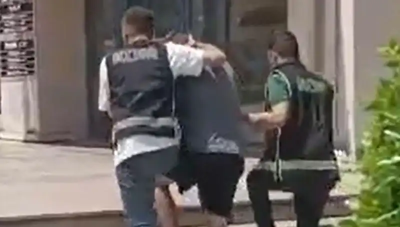 Sahte Parayla Alışveriş Yapan Turist Hakkında Şok Gelişme!