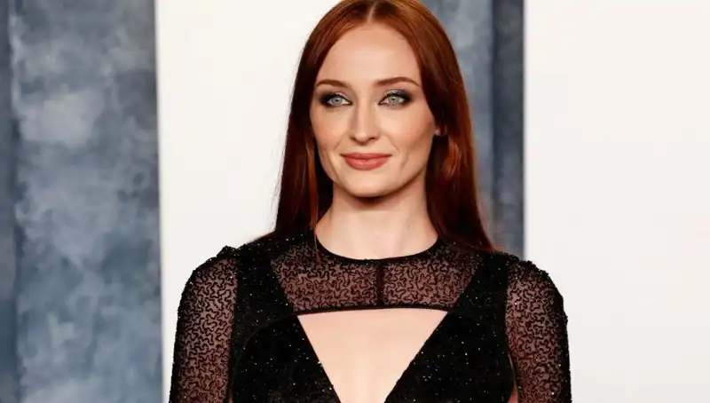 Game of Thrones Yıldızı Sophie Turner'a Yönelik Şok Yorumlar!