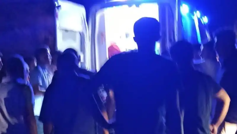 Uçuruma Yuvarlanan Araçta Yaşanan Kaza Gözleri Doldurdu!