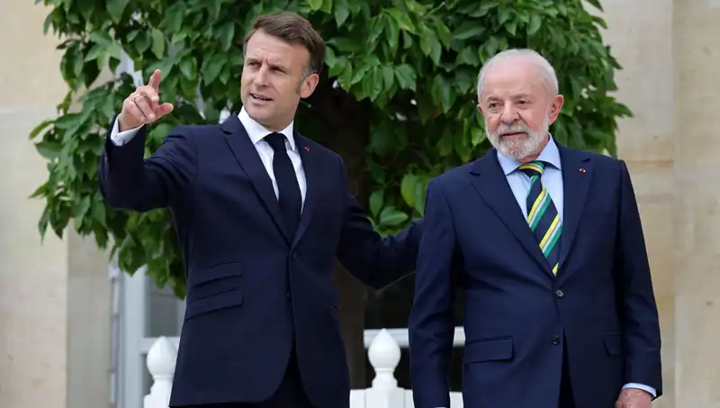 Macron, İsrail'e Yönelik Somut Önlemler Hakkında Açıklamalarda Bulundu