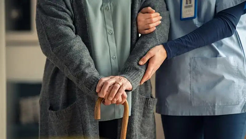 102 Yaşındaki Dünyanın En Yaşlı Doktorunun Uzun Yaşam Sırları Neler?