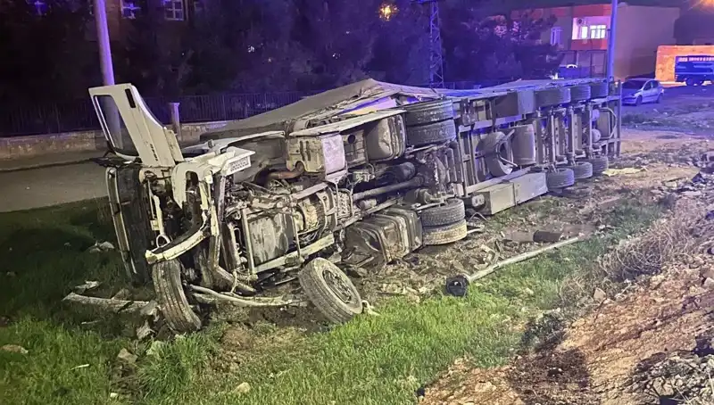 TIR Devrildi: 6 Kişinin Yaralandığı Kaza Detayları Ortaya Çıktı