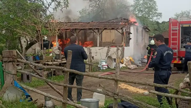 Elektrik Kontağından Çıkan Yangın: Neyin Tetiklediği Bilinmiyor!