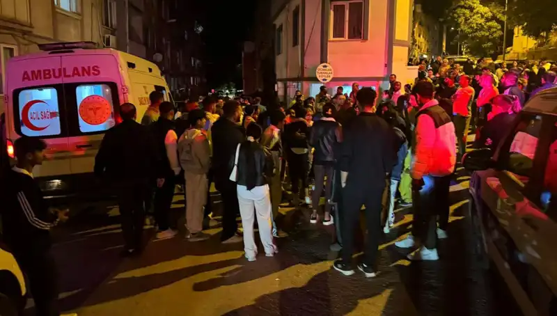 Balıkesir'de Sokak Ortasında Kanlı Kavga: Bir Kişi Hayatını Kaybetti