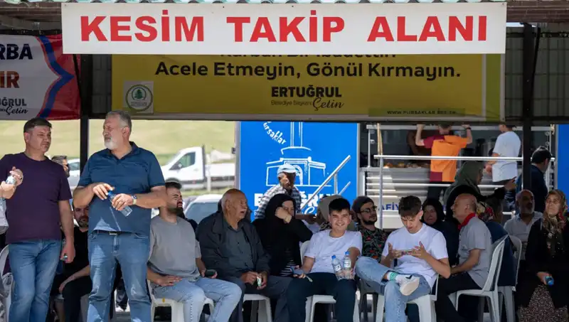 Ankara'daki Kurban Pazarlarında Yoğunluk Artıyor: Alıcılar ve Satıcılar Ne Bekliyor?