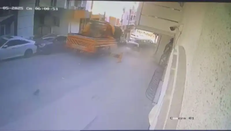Kontrolden Çıkan Vinç, 23 Aracın Savaş Alanına Dönüşmesine Neden Oldu