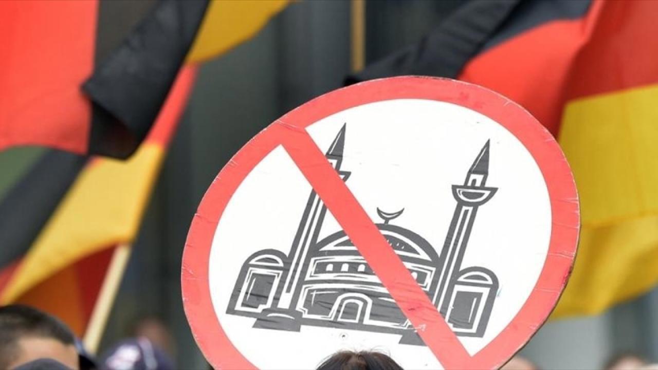 Müslüman karşıtı ırkçılık raporlama merkezi Almanya'da açılıyor!
