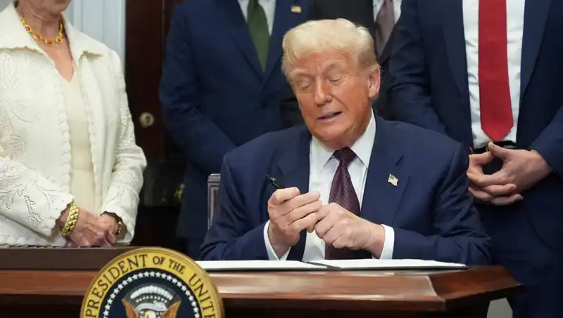 Trump’tan Beyaz Saray’a Lüks Yenilik: 200 Milyon Dolar Harcayacak!