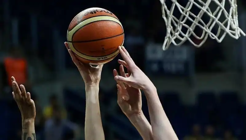 Kadın Basketbolunda Fenerbahçe ve Beşiktaş Heyecanı: Yarı Final Serisi Sürüyor