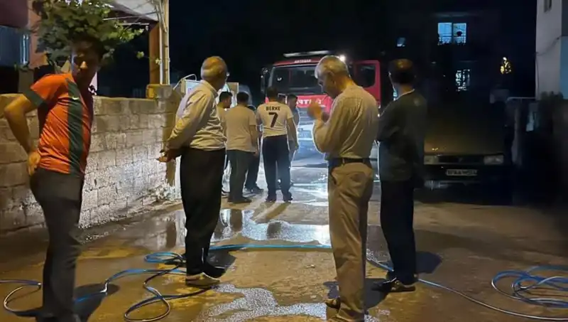 Hareketsiz Araçta Patlayan Alevler: Güvenlik Kameraları Ne Gördü?