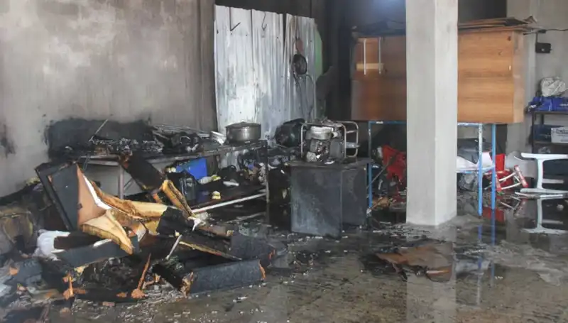 Antalya'da Evin Deposunda Çıkan Yangın Paniğe Neden Oldu