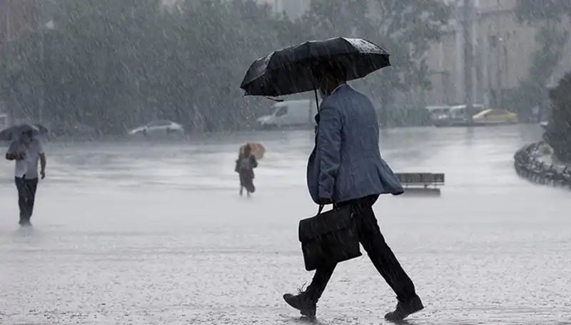 Meteoroloji'den Korkutan İkaz: Sağanak Yağış ve Fırtına Uyarısı Geldi!