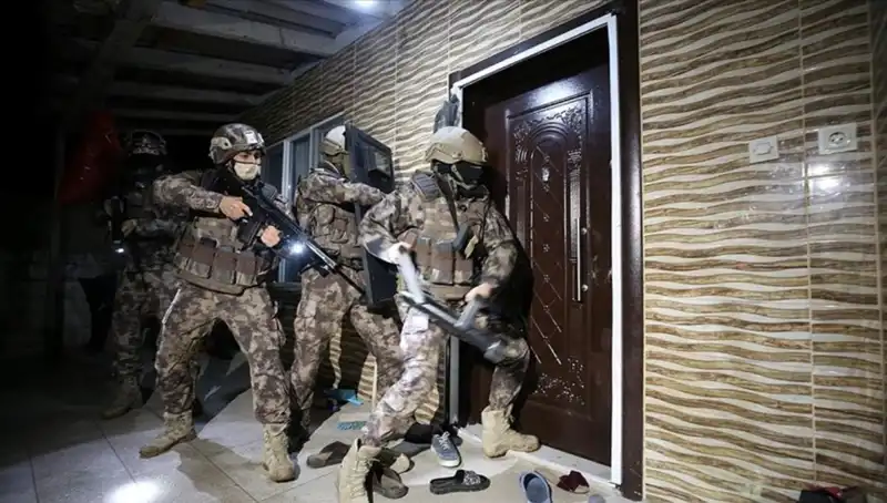 Güvenlik Güçlerinden Tarihi Operasyon: 158 Şüpheli Suç Örgütlerine Darbe Vurdu!