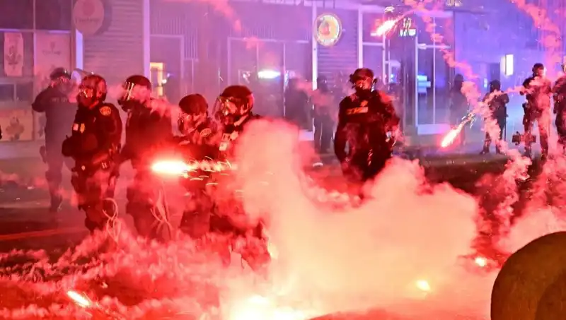 Los Angeles’taki Protestoların Ateşi Tüm ABD’yi Sardı: Yerel İsyanların Nedeni Ne?