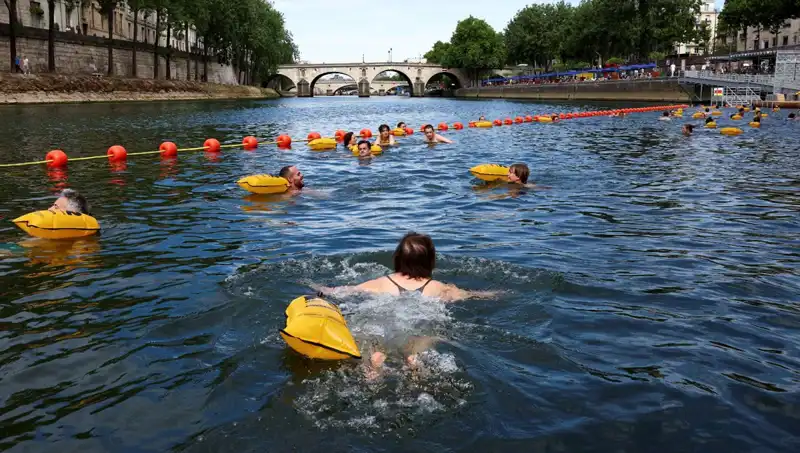 Paris’te Tarihi Bir Değişim: Seine Nehri, 100 Yıl Sonra Halka Açıldı!