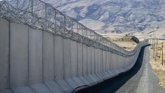 Edirne-Yunanistan Sınırına Duvar İddiası: Göç İdaresi'nden Açıklama Geldi