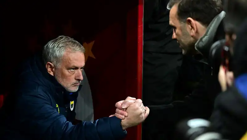 Jose Mourinho ve Okan Buruk: Derbi Rekabetinin Üçüncü Perdesi