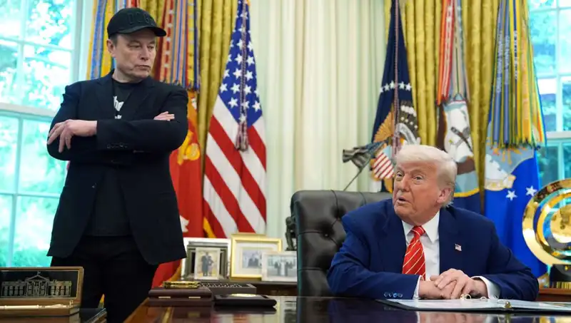 Cumhuriyetçi Seçmenler Trump'ı Unutuyor: Musk'ın Partisine Destek Patlıyor!