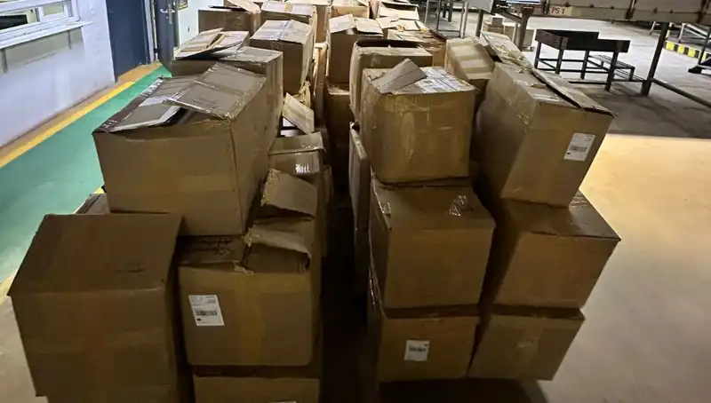Kargo Şirketinin Deposunda Şok: Kaçak Tütün Operasyonu Gerçekleşti!