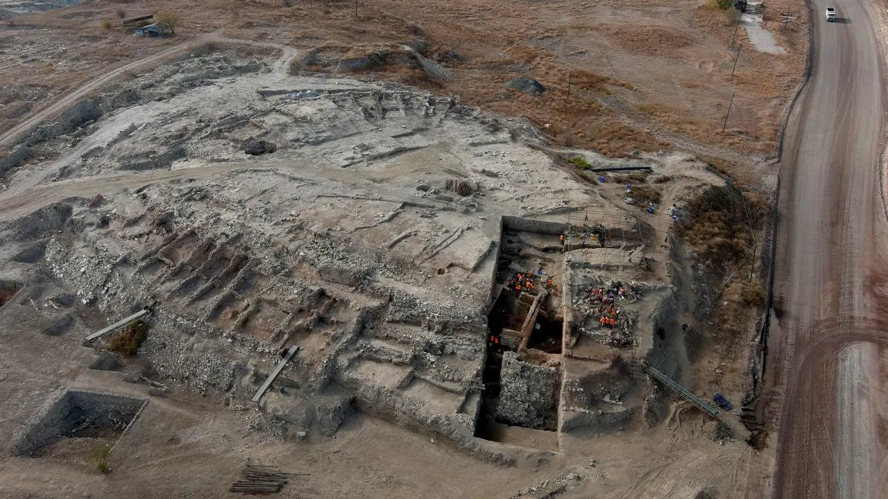 Kütahya’da 4.400 Yıllık Silindir Mühür Bulundu: Tarihe Işık Tutan Keşif