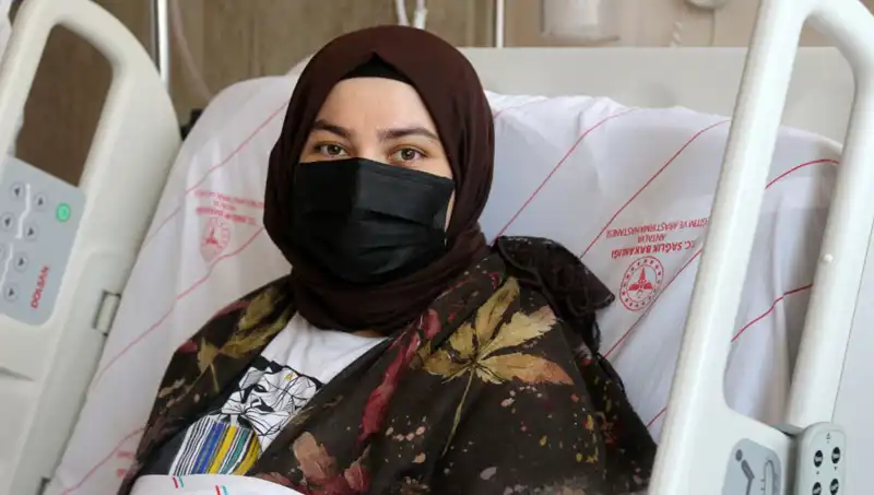 Bitki Çaylarının Tehlikeli Yan Etkileri: Karaciğer Nakliyle Hayata Dönüş