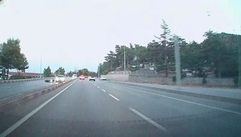 Otomobil ve Motosiklet Çarpıştı: Kaza Anında Şoke Eden Detaylar