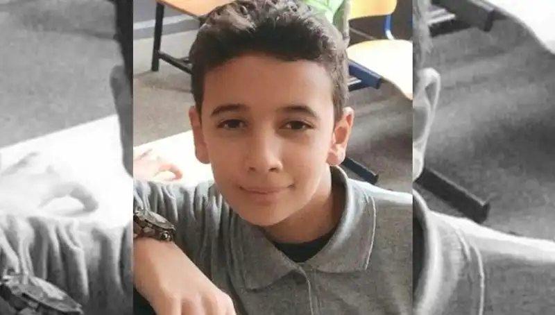 15 Yaşındaki Burak, Okula Gitmek İçin Evden Çıktı, Şu An Kayıp!
