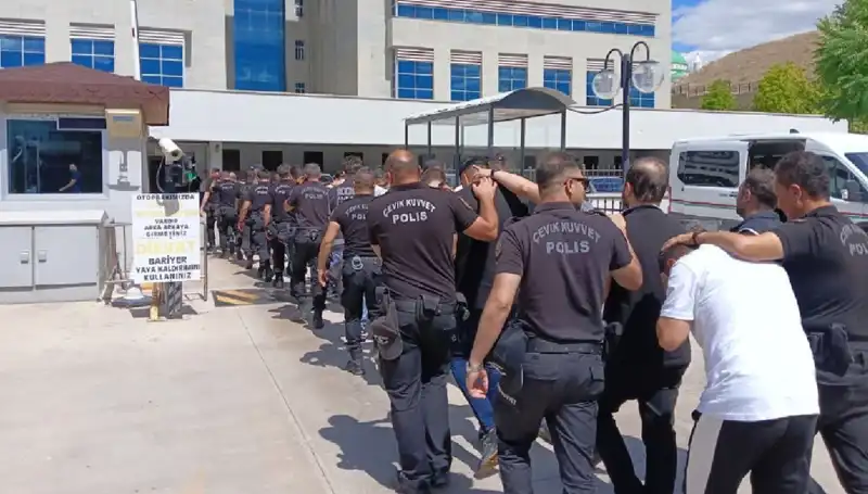 Ankara'da Haraç Çetesine Şok Baskın: Avukatlar da İçinde!
