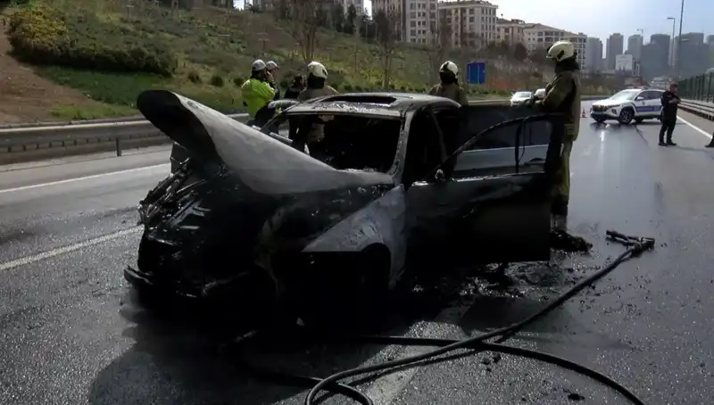 Alev Alev Yanan Otomobil Hızla Küle Döndü: Son Durum Ne?