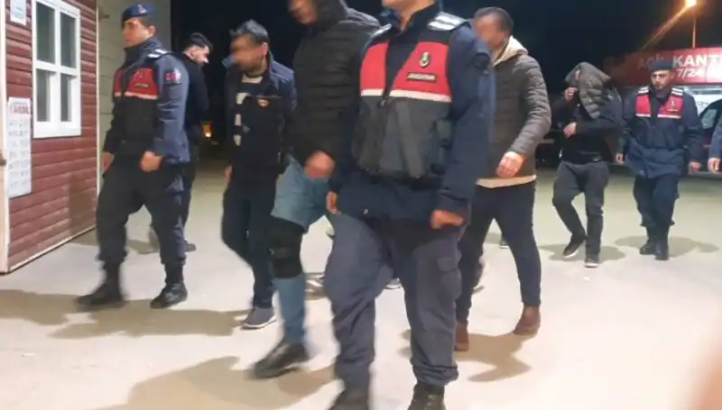 Uyuşturucu Partisine Baskın: Bağ Evinde Esrarengiz Olaylar