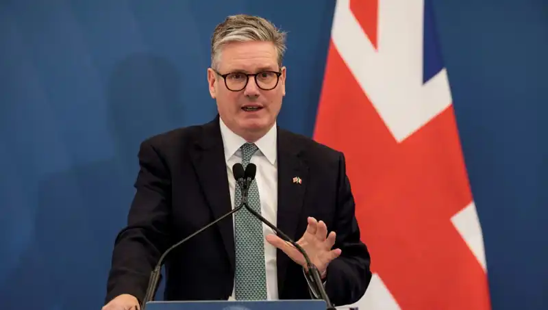 İngiltere'de Siyasi Yenilik: Starmer, David Lammy'yi Yardımcı Başbakan Olarak Atadı