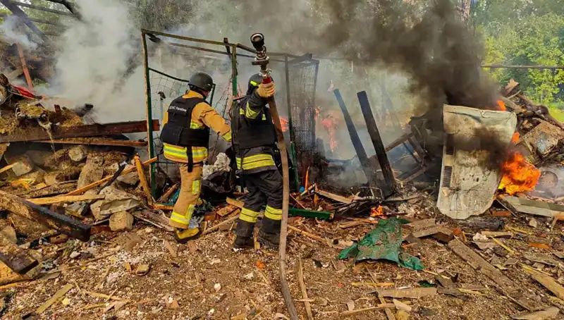 Rusya'nın Bombardımanı: Ukraina'da Otobüs Saldırısı ve 9 Hayat Kayıp
