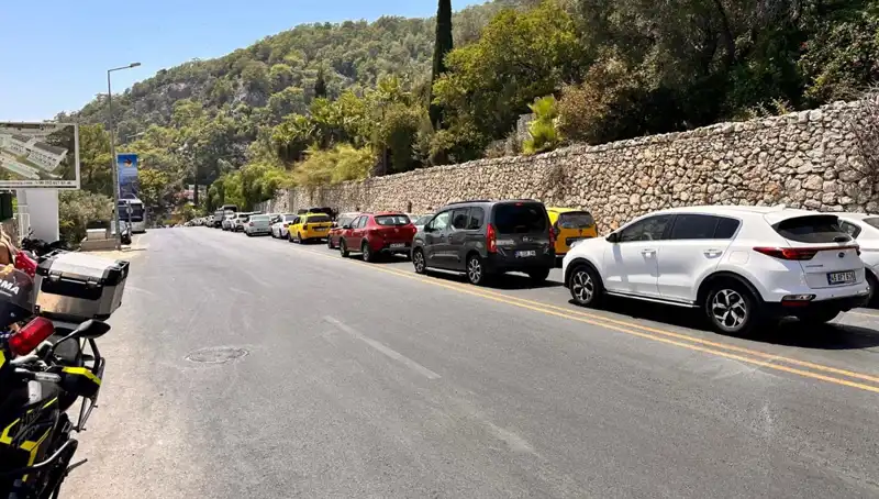Fethiye-Ölüdeniz Yolunda Tatilciler İçin Uzun Kuyruklar: Neden?