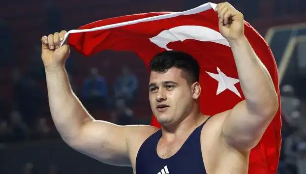 Milli Güreşçi Rıza Kayaalp'e Şok 4 Yıllık Men Cezası!