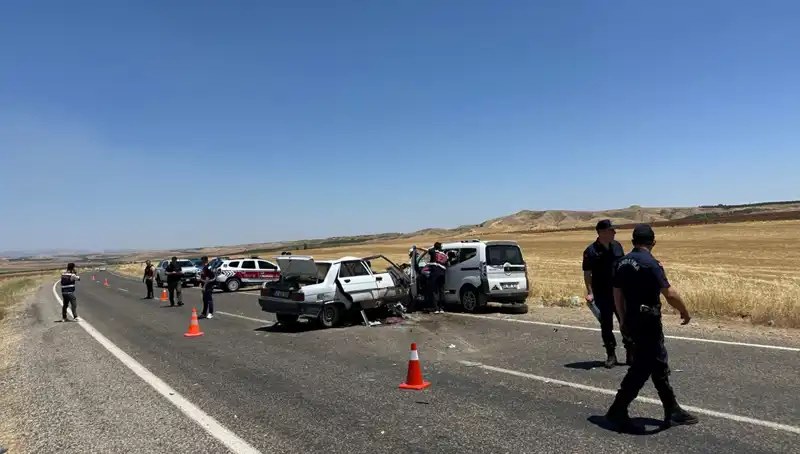 Adıyaman'da Feci Trafik Kazası: 4 Kişinin Hayatını Kaybettiği Olayın Detayları