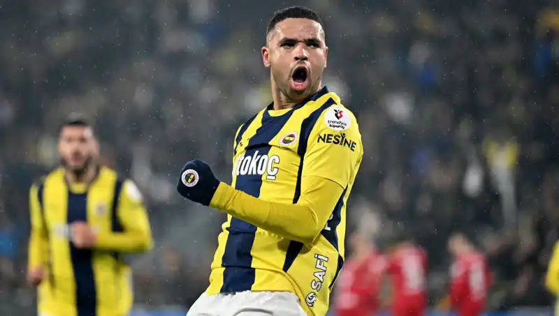 Fenerbahçe'de Futbolseverleri Şaşırtan Golcü Takası Gerçekleşiyor!